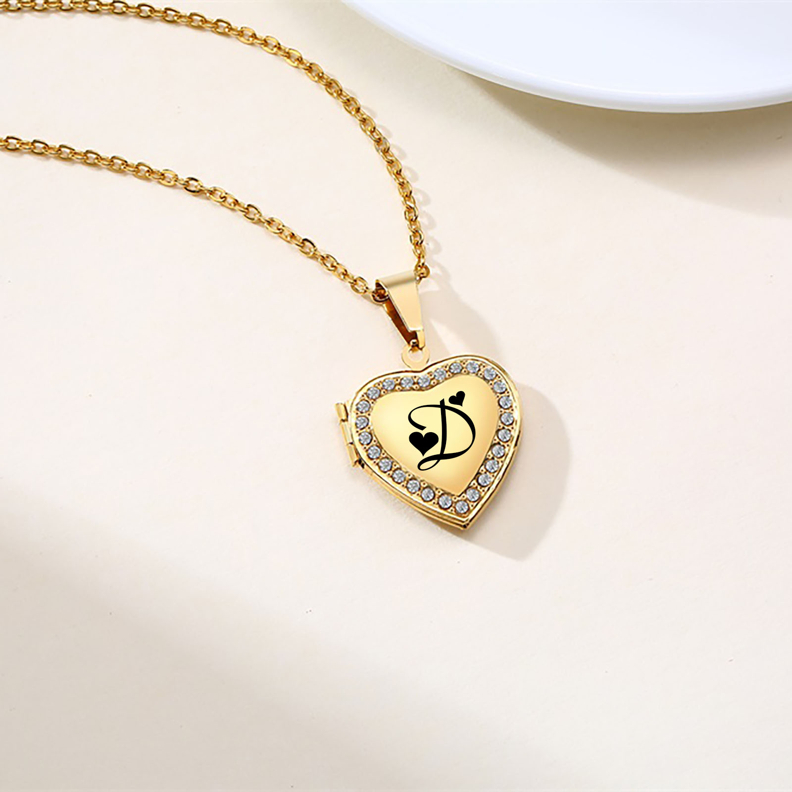 Heart Locket Necklace Photo - 여성 및 소녀용 무료 각인 이니셜
