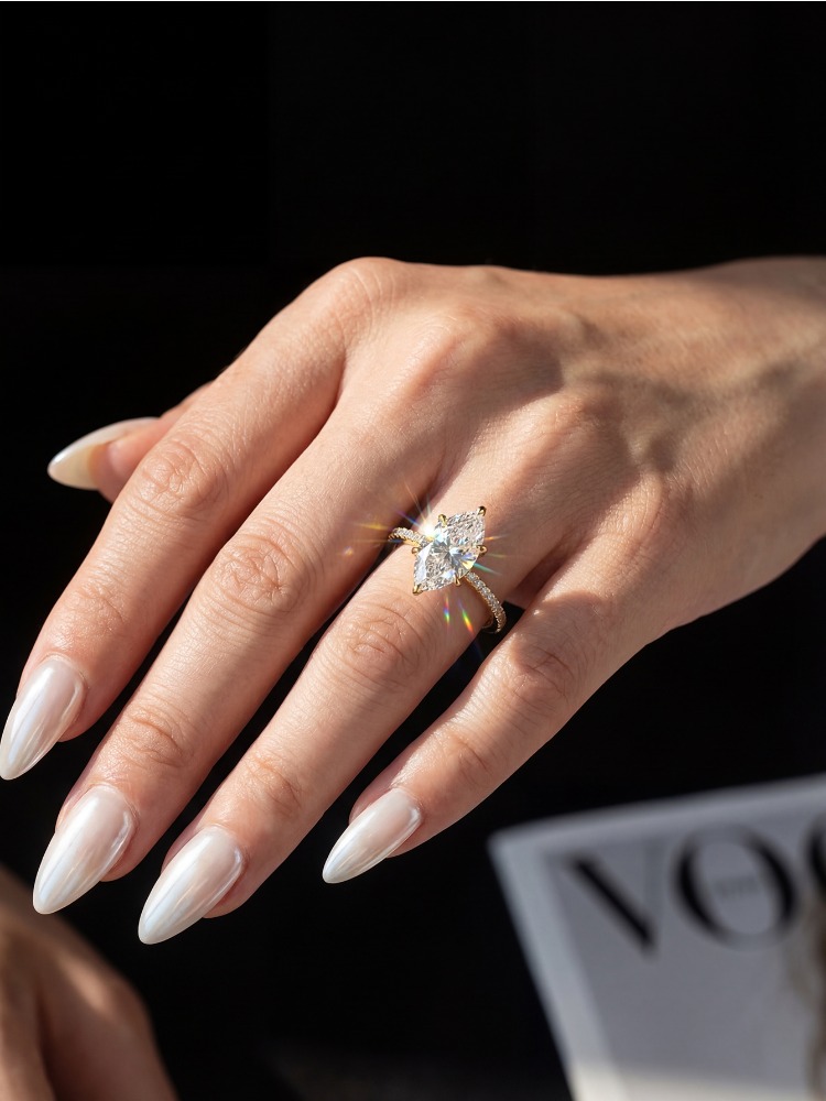 여성을위한 진짜 2ct 진짜 Moissanite 다이아 - Moissanite Engagement Ring 1 Carat 리뷰 및 가격