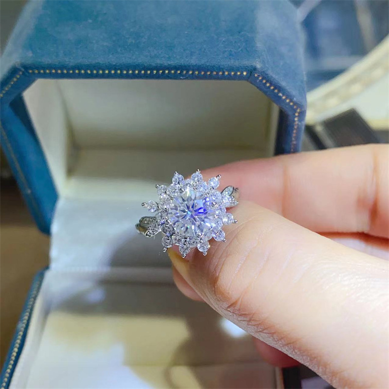 럭셔리 화이트 골드 솔리드 플래티넘 PT950 모이사나 - Moissanite Engagement Ring 1 Carat 리뷰 및 가격