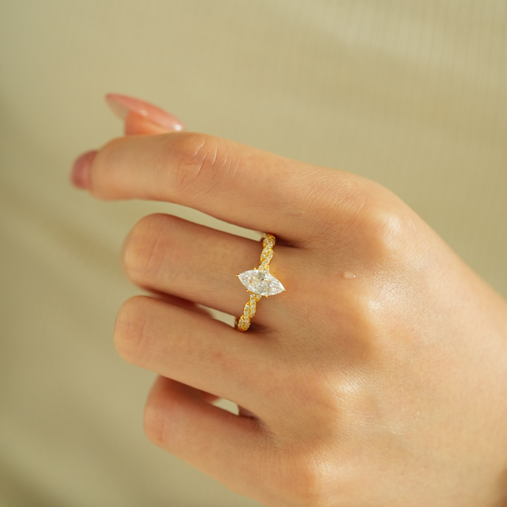루미라 100% 18K 골드 마르퀴즈 1캐럿 모이사나이 - Moissanite Engagement Ring 1 Carat 리뷰 및 가격