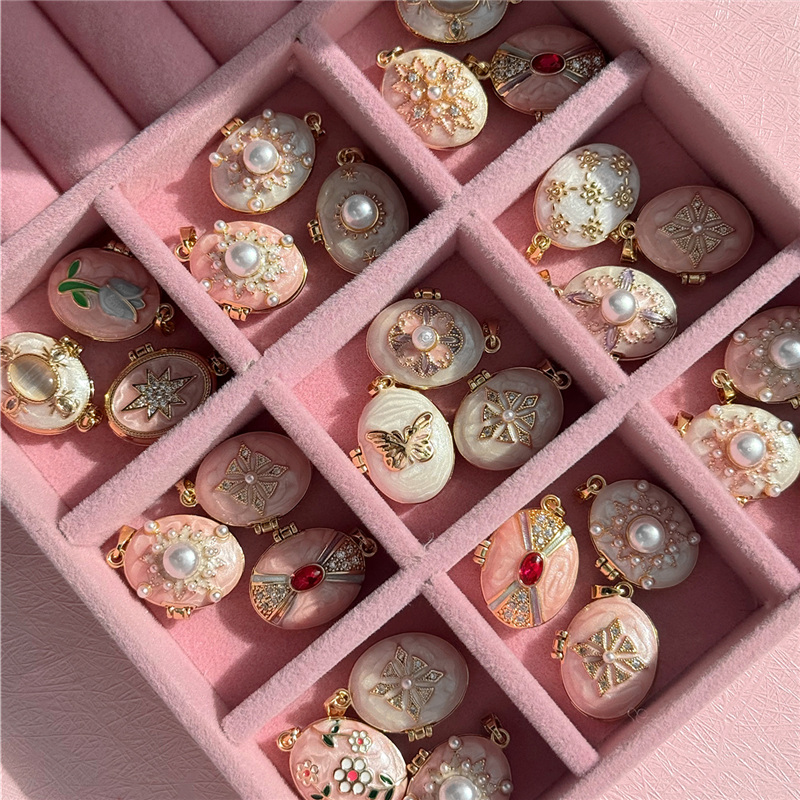 HangZhi 에나멜 로맨틱 핑크 화이트 진주 꽃 타원 - Heart Locket Necklace Photo 리뷰 및 가격